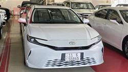 تۆیۆتا کامری